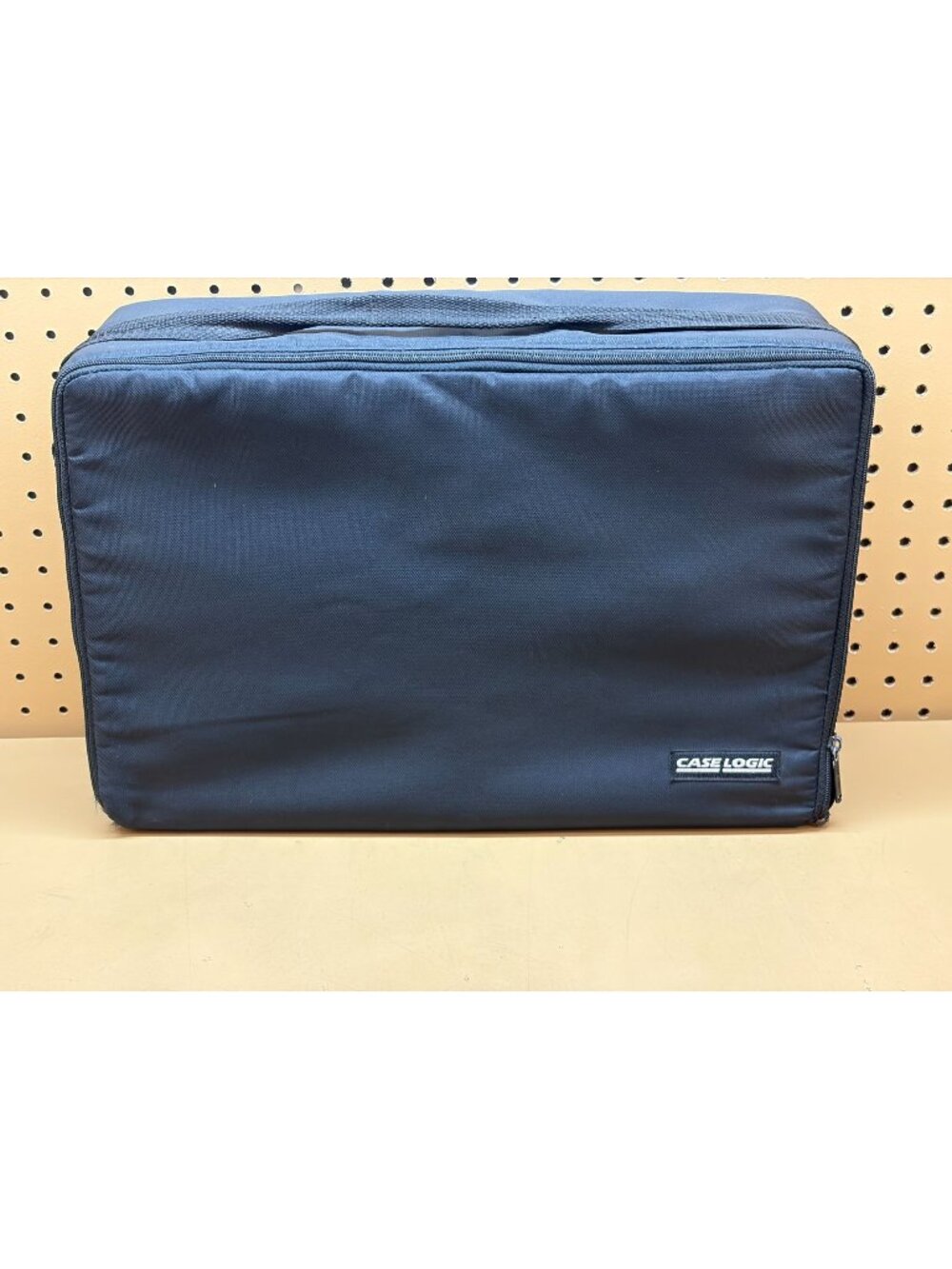 Case Logic 60 CD/DVD Storage Case W Black Zipper Closure 4 Compartments